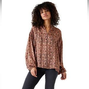 BNWT Garcia Blouse size L $79